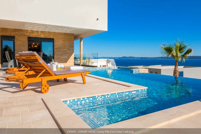 Luxury Villa Ciovo Tresor 1 with pool