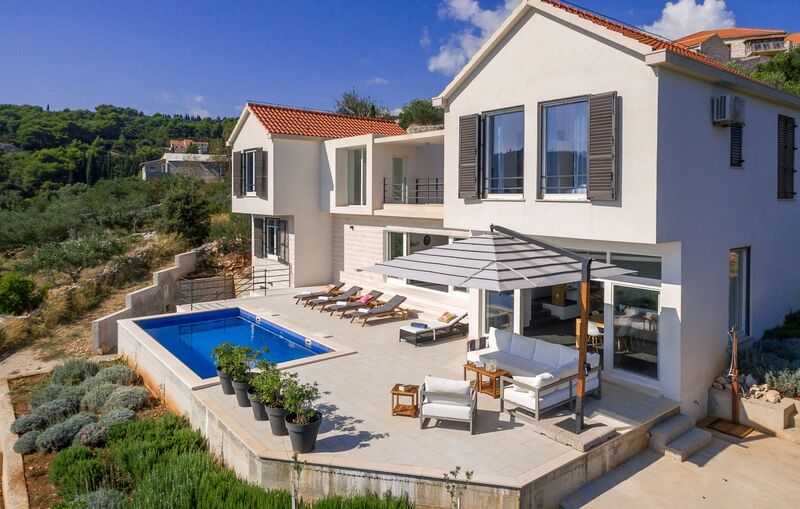Croatian villa with a pool – Villa Andora