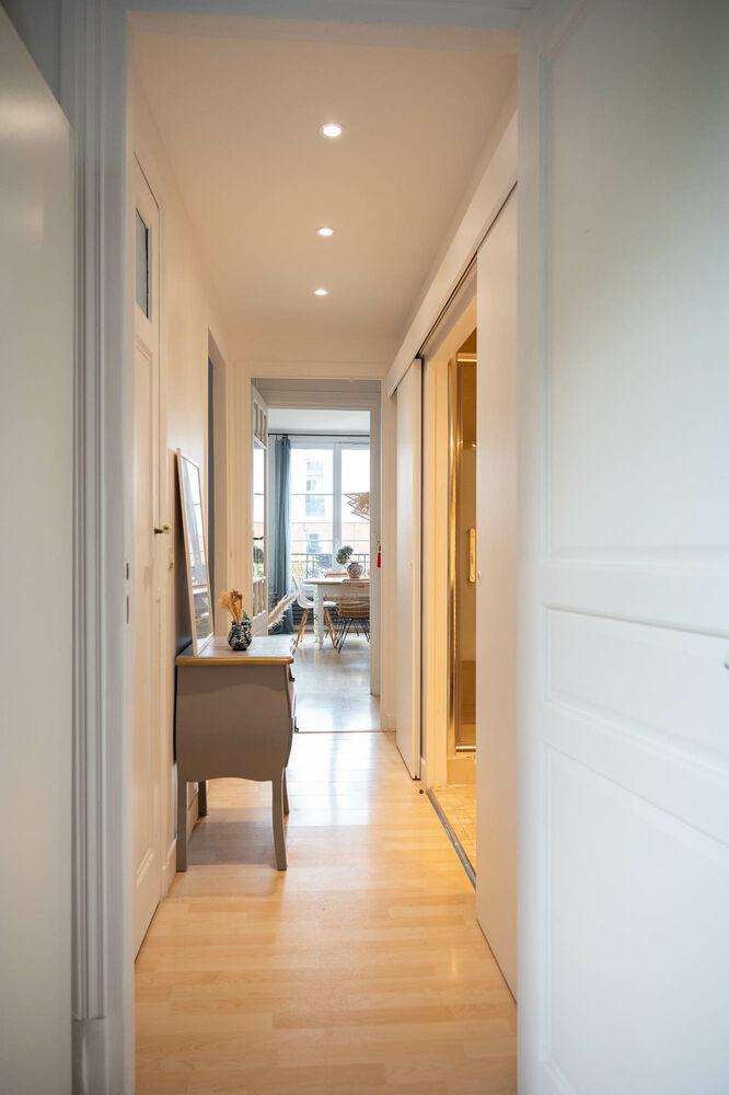 Warm, apartment, for, couples,, Paris, 14