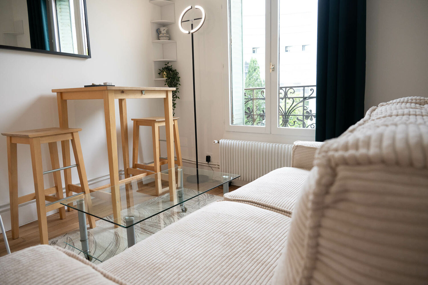 Charming, apartment, 5, minutes, from, Paris